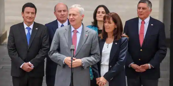 Ministerio de la Mujer es denunciado ante Contraloría por eventuales irregularidades salariales