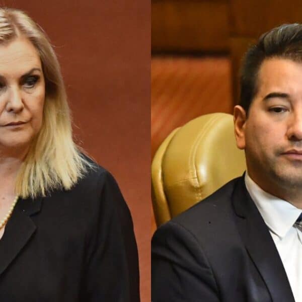 Pamela Jiles revela promesa de Javier Olivares tras polémica por una capa
