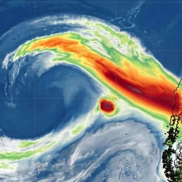 Río atmosférico categoría 5 avanzando sobre Chile con intensas precipitaciones