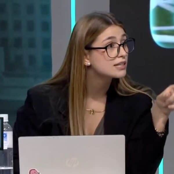 Sara Mayer-Beckh entrega su opinión sobre el proyecto “Escucha su Corazón” en Sin Filtros