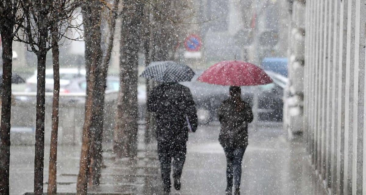 Sistema frontal provocará ráfagas de hasta 70 km/h y nevadas en zonas de Chile