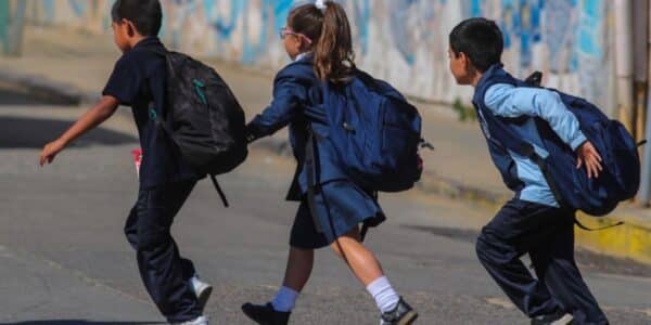 Suspensión de clases en Biobío anunciada por el Mineduc debido al sistema frontal