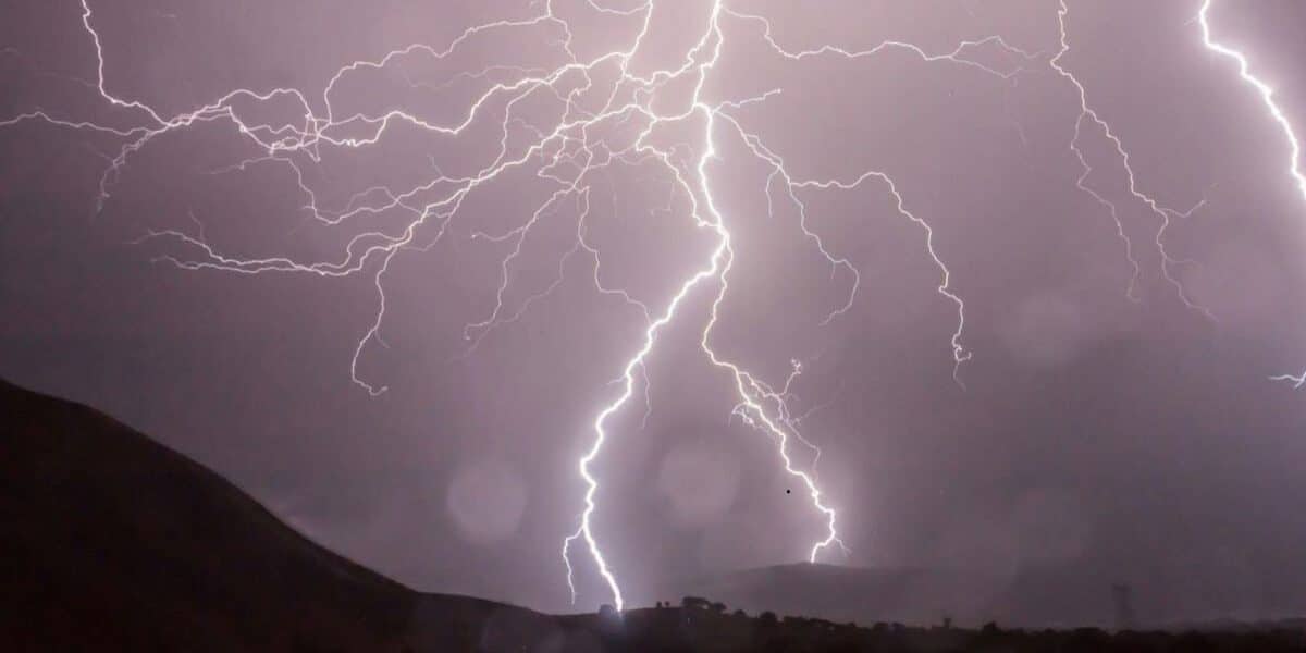 Tormentas eléctricas previstas para sectores de La Araucanía, Los Ríos y Los Lagos