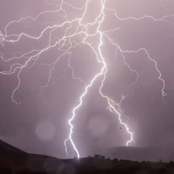 Tormentas eléctricas previstas para sectores de La Araucanía, Los Ríos y Los Lagos