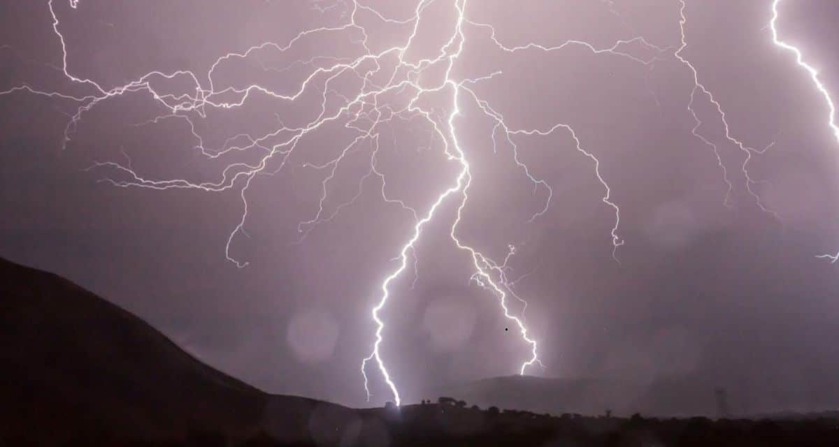 Tormentas eléctricas previstas para sectores de La Araucanía, Los Ríos y Los Lagos