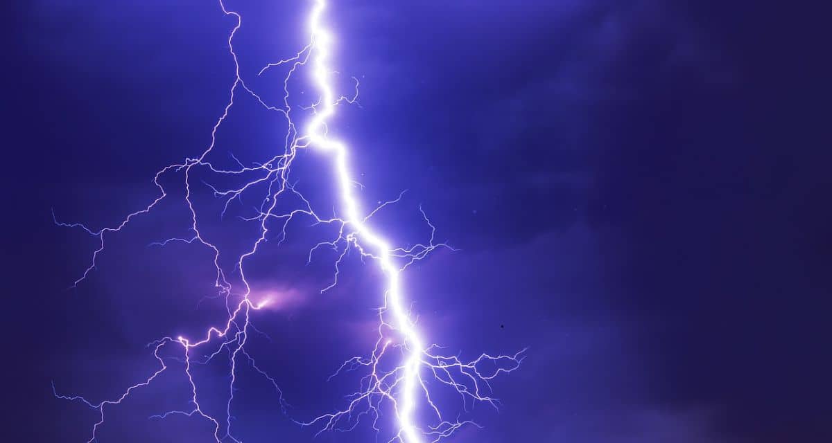 Tormentas eléctricas en Santiago acompañadas de lluvias durante la tarde del martes 21 de julio