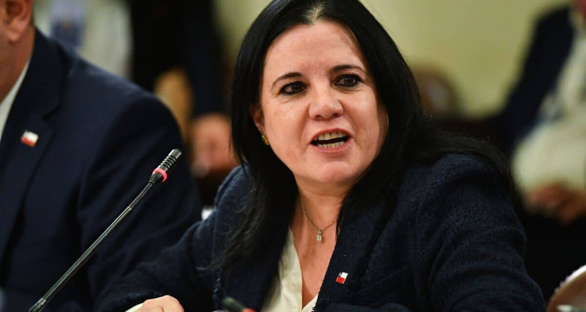 Trinidad Steinert es cuestionada por oficio reservado dirigido a la PDI