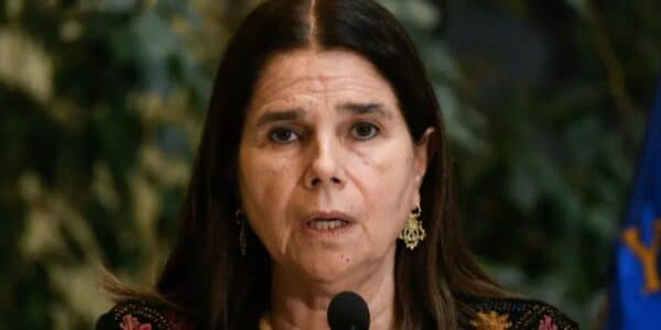 Ximena Ossandón explica por qué retiró su apoyo al proyecto Escucha su corazón