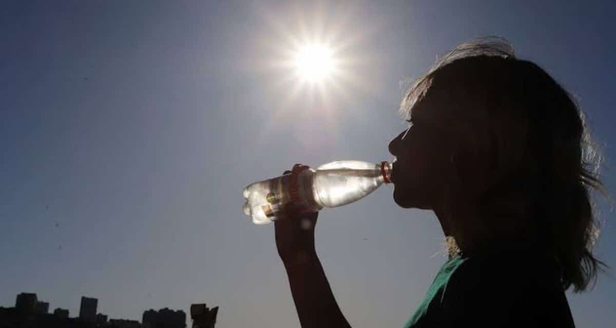 Altas temperaturas en Atacama durante aviso meteorológico por máximas de hasta 34 °C