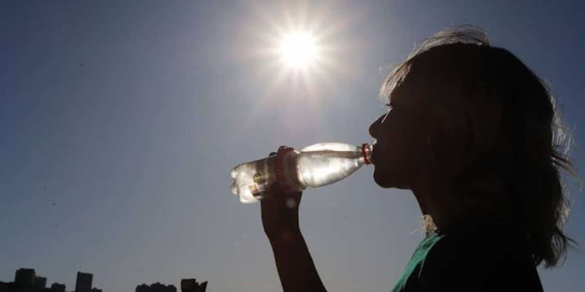 Altas temperaturas en Atacama durante aviso meteorológico por máximas de hasta 34 °C