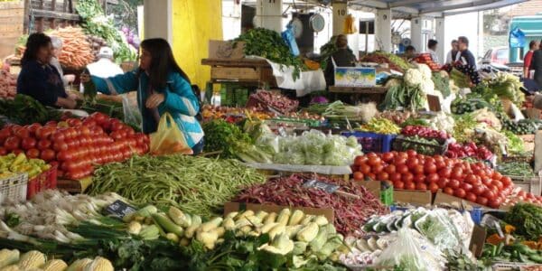 Alza de verduras en Chile eleva el precio del zapallo, las papas, las zanahorias y las cebollas