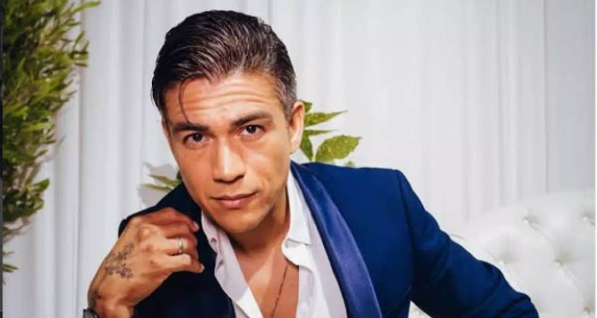 Américo reaparece cantando en Bolivia y sorprende a sus seguidores con su renovada apariencia