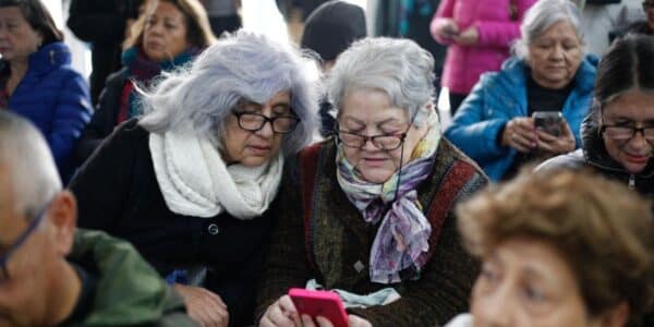 Bonos para adultos mayores en agosto de 2026 disponibles a través del IPS y ChileAtiende