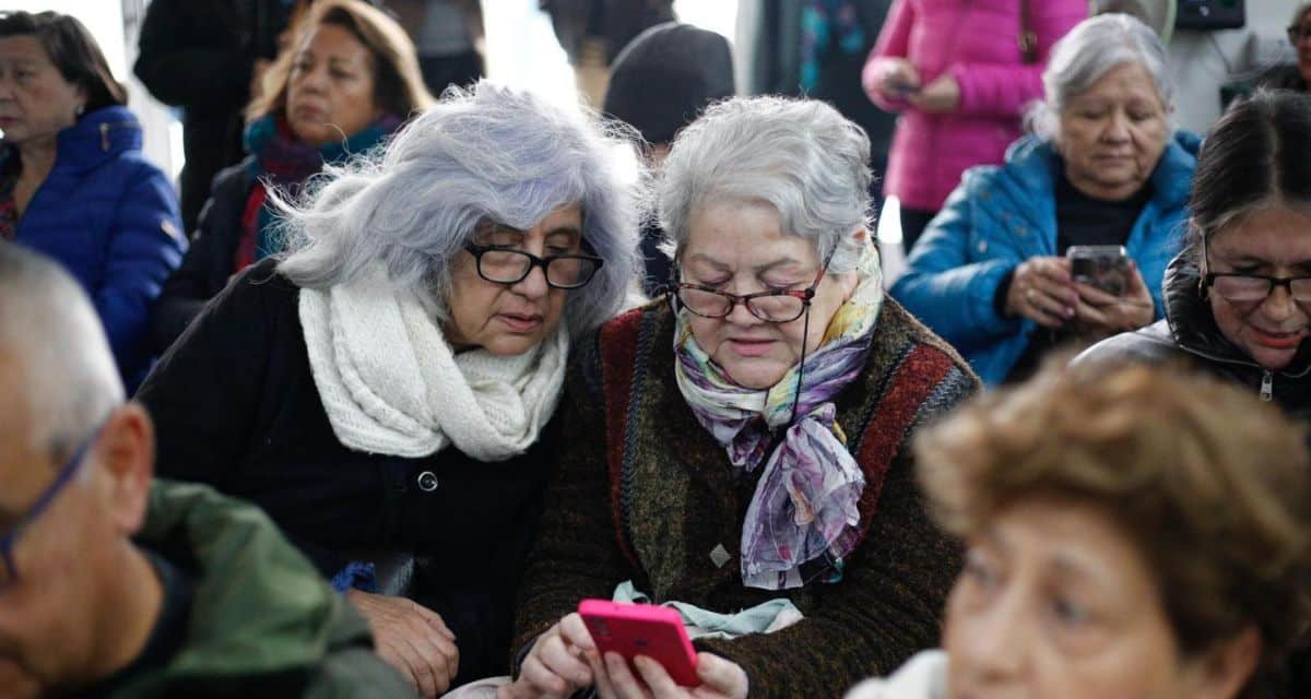 Bonos para adultos mayores en agosto de 2026 disponibles a través del IPS y ChileAtiende