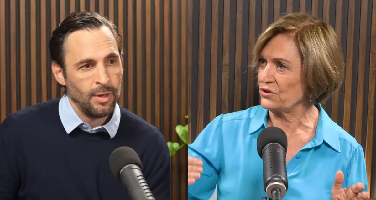 Evelyn Matthei responde entre risas una pregunta de Daniel Matamala sobre la eventual privatización de Codelco