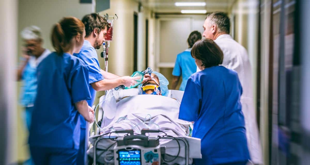 Ranking de hospitales públicos 2025 posiciona a la Posta Central como el recinto con mejor desempeño de Chile