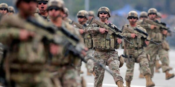 Reforma constitucional de seguridad preparada por el Gobierno para desplegar militares en barrios específicos