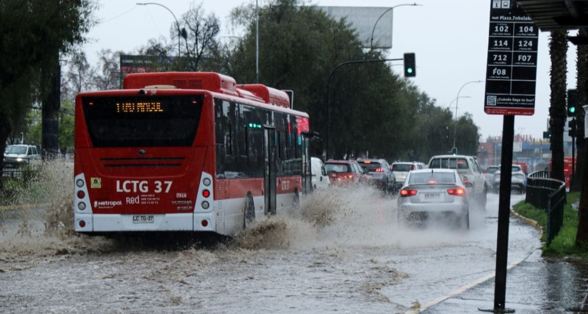 Vuelve la lluvia a Santiago.