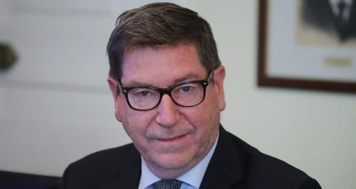 Ministro Daniel Mas explica el plan de venta de activos del Estado considerados prescindibles