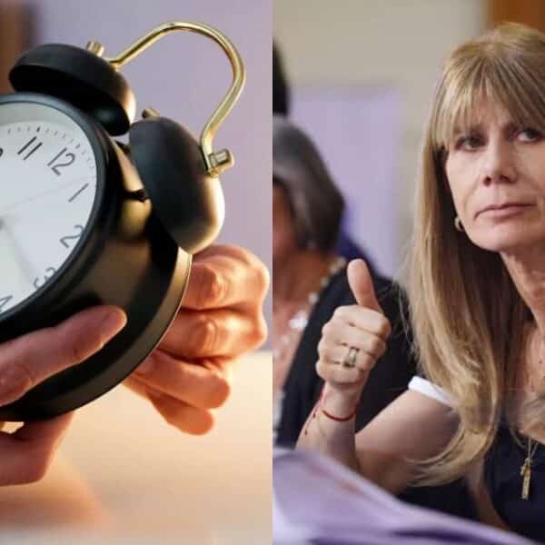 Reloj marcando el cambio de hora en Chile, sistema en evaluación por el Gobierno