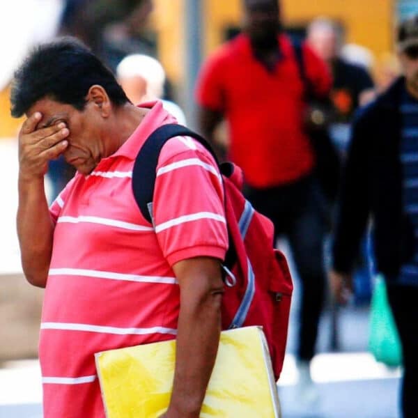 Desempleo en Chile sube a 9,5% según el INE, su nivel más alto en casi cinco años