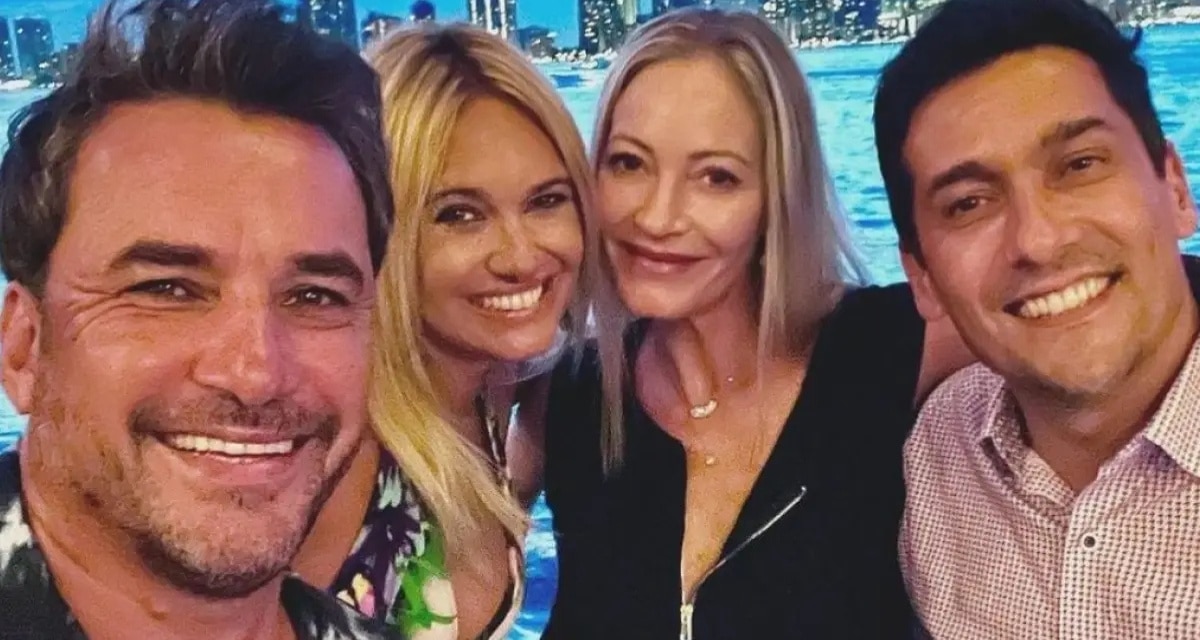 El cantante Douglas, quien regresó solo a Chile tras vivir 21 años en Miami junto a su esposa e hijos.