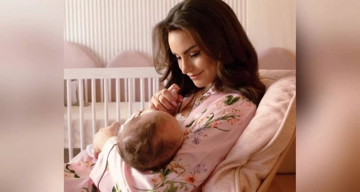 Emilia Dides y salud de su hija Mía Reyes en redes sociales