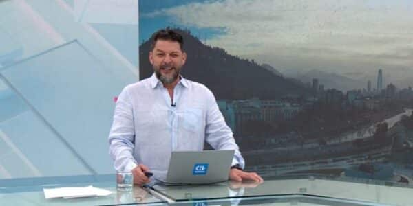 Rafael Cavada en el centro de especulaciones tras su abrupta salida del noticiario de Chilevisión