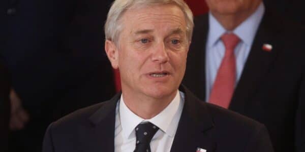 Presidente Kast presenta comisión para rediseñar el Estado y reducir ministerios