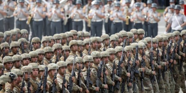 La critica que se repitió en la Parada Militar.