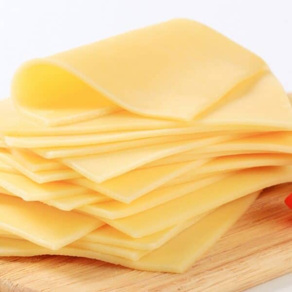 Alerta sanitaria Minsal por listeria en queso mantecoso laminado Matthei: no consumir el lote 2262907 AM elaborado el 31-08-2026