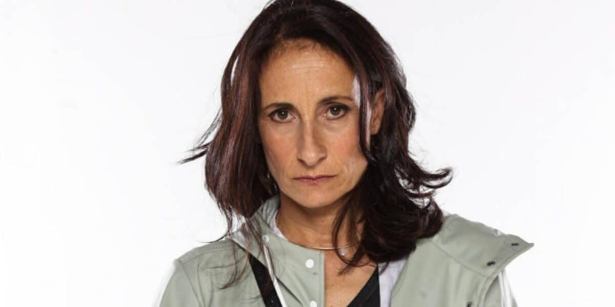 Amparo Noguera sorprendió con un radical cambio de look rubio a días del estreno de la serie Catedrales en Prime Video.