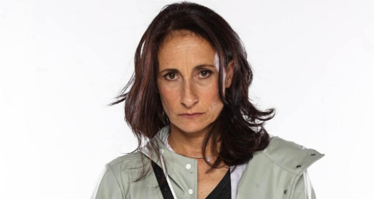 Amparo Noguera sorprendió con un radical cambio de look rubio a días del estreno de la serie Catedrales en Prime Video.