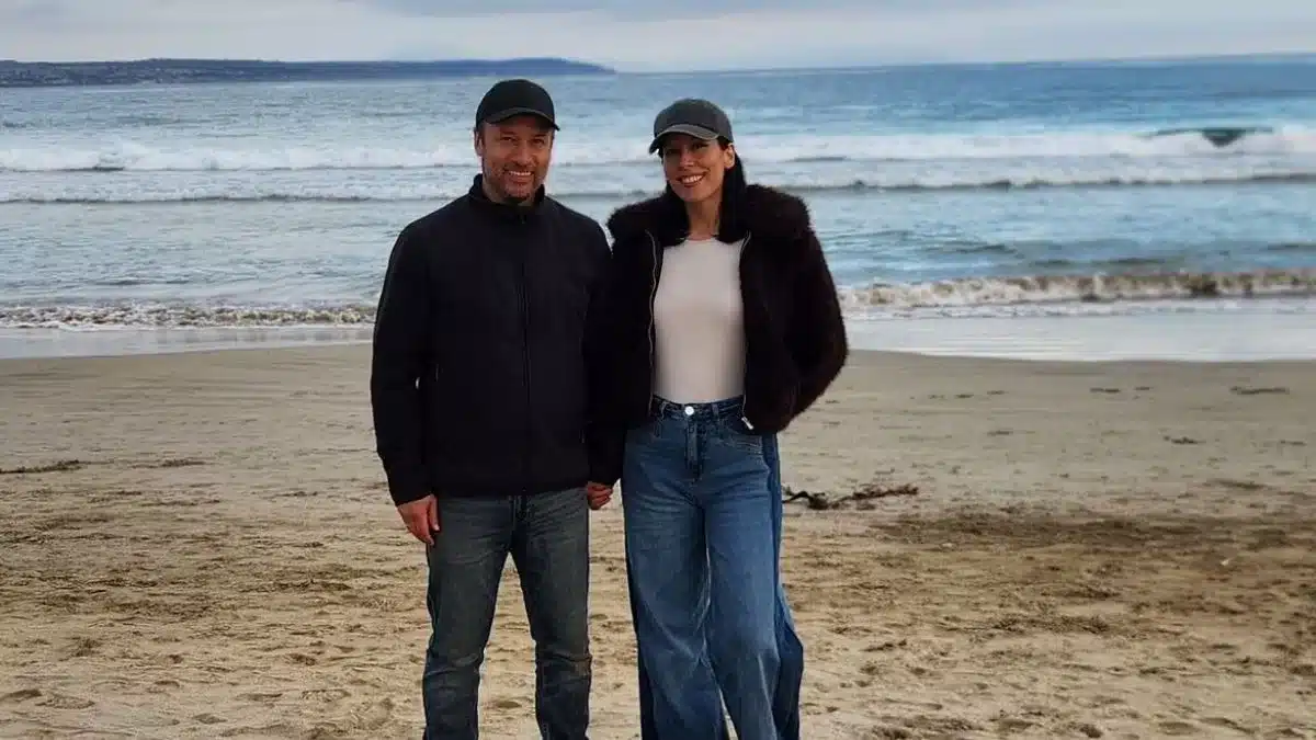 Andrés Velasco y su nueva pareja.