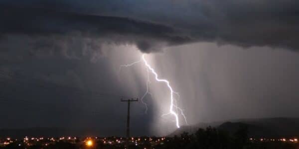 La Dirección Meteorológica de Chile actualizó el aviso por probables tormentas eléctricas incluyendo a la Región Metropolitana hasta el viernes 11 de septiembre