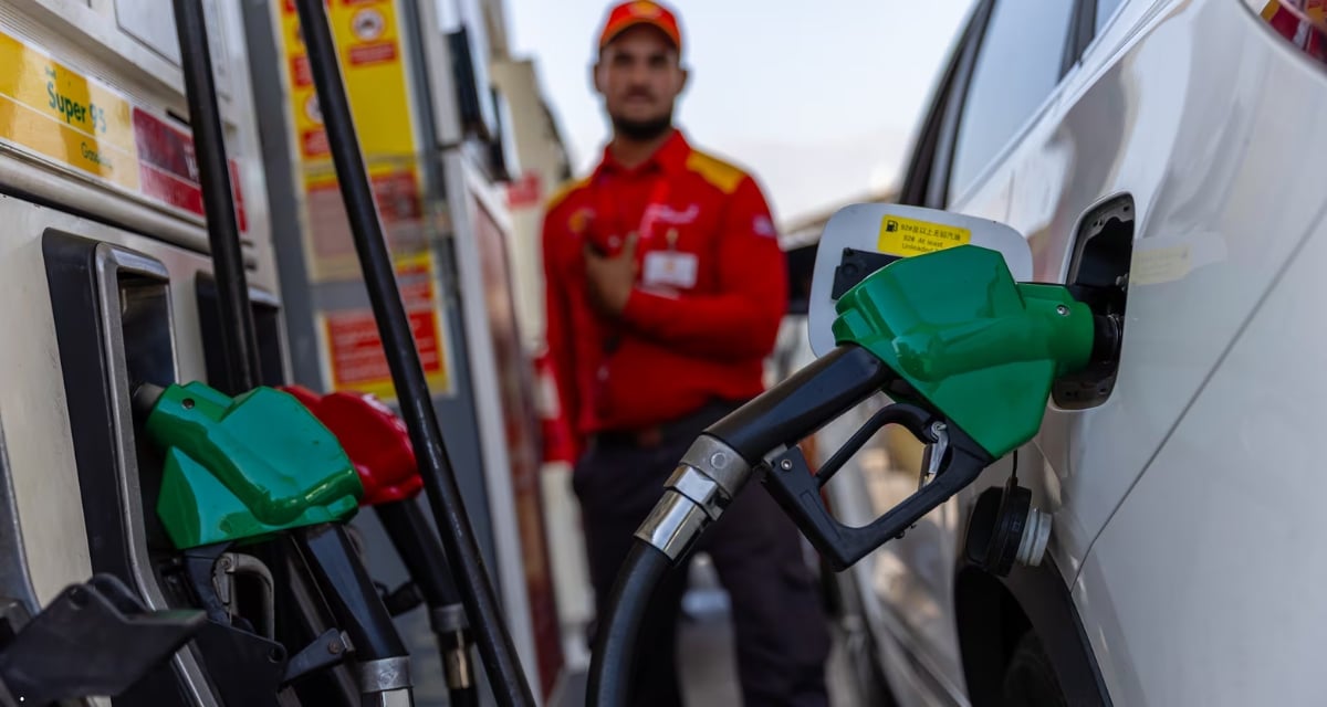 El Gobierno de Chile evalúa mezclar la bencina con un 10% de etanol (E10) para reducir costos, mientras un estudio científico analiza sus efectos reales en el motor de los autos