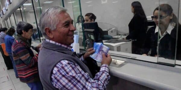 Guía de bonos para jubilados en septiembre de 2026: aguinaldo de Fiestas Patrias, aumento de la PGU a $250.275 para mayores de 75 años, Bono por Hijo, Bodas de Oro y Asignación Familiar