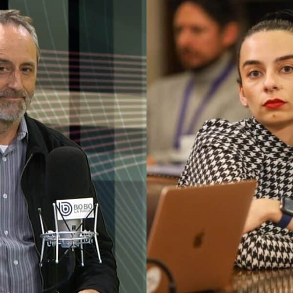 Javiera Rodríguez, conocida como Capitana Rodríguez, en un evento público reciente en Santiago. La diputada republicana se encuentra en el centro de una controversia con un académico de la Universidad Católica.