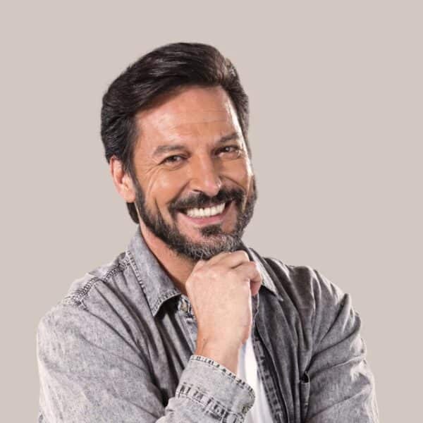 Rafael Cavada enfrentando una compleja situación laboral tras ausentarse de la televisión y la radio
