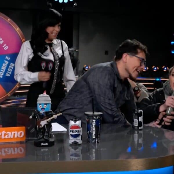 Daniela Nicolás encaró en vivo a Claudio Michaux durante el react de Fiebre de Canto, acusándolo de burlarse de su presentación tras la eliminación de Mariela Montero