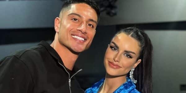 Emilia Dides y Sammis Reyes en una imagen juntos, la pareja que enfrenta rumores de crisis mientras la cantante reaparece en redes con un potente mensaje