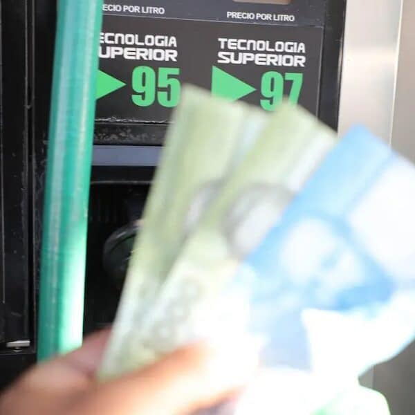 ENAP confirmó alza de 35 pesos en bencinas y 89 pesos en el diésel por litro desde el jueves 10 de septiembre, por el conflicto en Medio Oriente