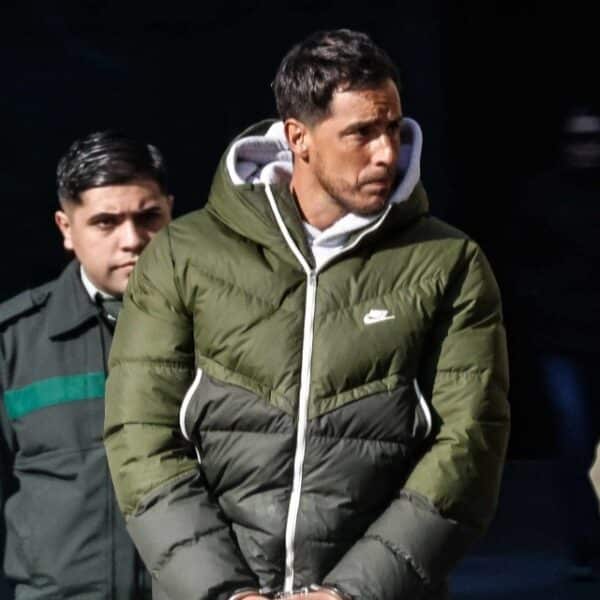 La Corte de Apelaciones de Santiago revocó la prisión preventiva de ocho imputados del Imperio Ámsterdam; Camilo Huerta mantuvo su arresto domiciliario al no haber apelado.