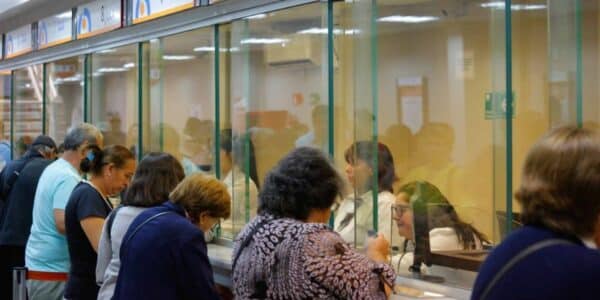 IPS confirma problema en pago de la PGU a 53 mil pensionados de BICE VIDA por error de la aseguradora: cómo cobrar en BancoEstado antes de Fiestas Patrias