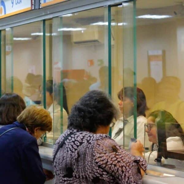 IPS confirma problema en pago de la PGU a 53 mil pensionados de BICE VIDA por error de la aseguradora: cómo cobrar en BancoEstado antes de Fiestas Patrias