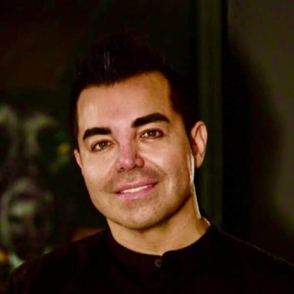Iván Martínez, empresario funerario y creador de contenido chileno