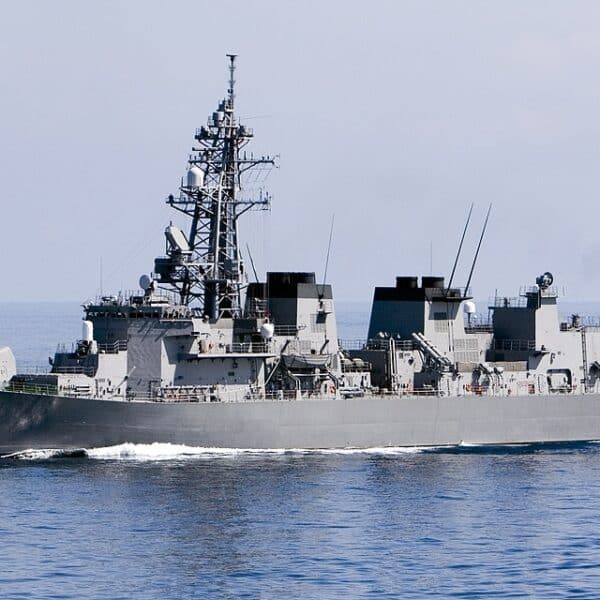 Japón evalúa transferir destructores de las clases Murasame, Takanami y Akizuki a la Armada de Chile para reforzar la Escuadra Nacional