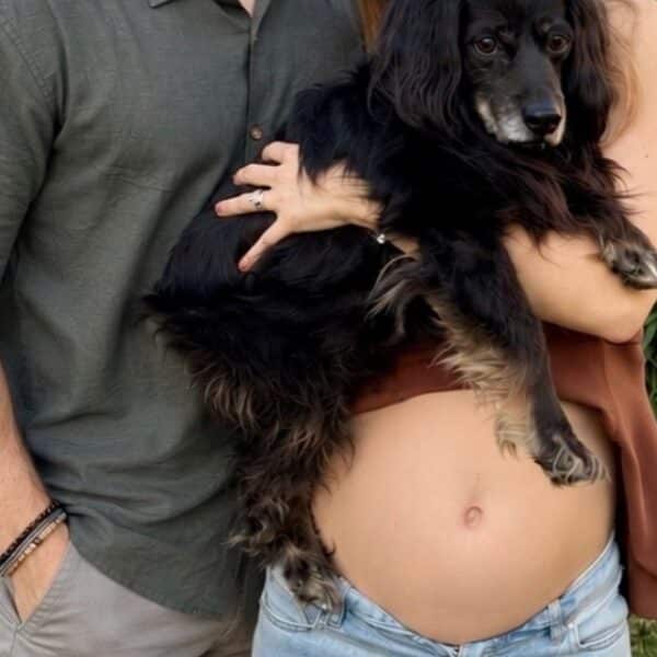 La actriz Tutú Vidaurre anunció en Instagram que espera su primer hijo junto a su esposo Felipe Ortiz, mostrando su pancita de embarazo