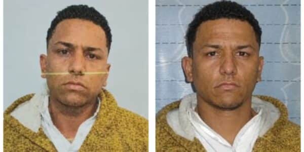 Sitio acordonado en la comuna de Lo Espejo donde la Fiscalía investiga el ataque que terminó con la muerte del cabo segundo Cristopher Aguilera, cuyo atacante, identificado por medios como Brayan Farías, ya había sido detenido en abril en una fiesta clandestina de Pirque.