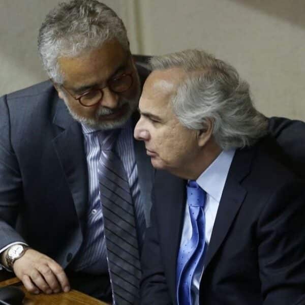 El abogado Luis Hermosilla en una comparecencia judicial, en referencia a su declaración ante el Ministerio Público donde reveló que recibió pagos en efectivo ordenados por el expresidente Sebastián Piñera para coordinar defensas penales durante el estallido social y la pandemia, montos de cuyo origen afirmó no tener conocimiento.